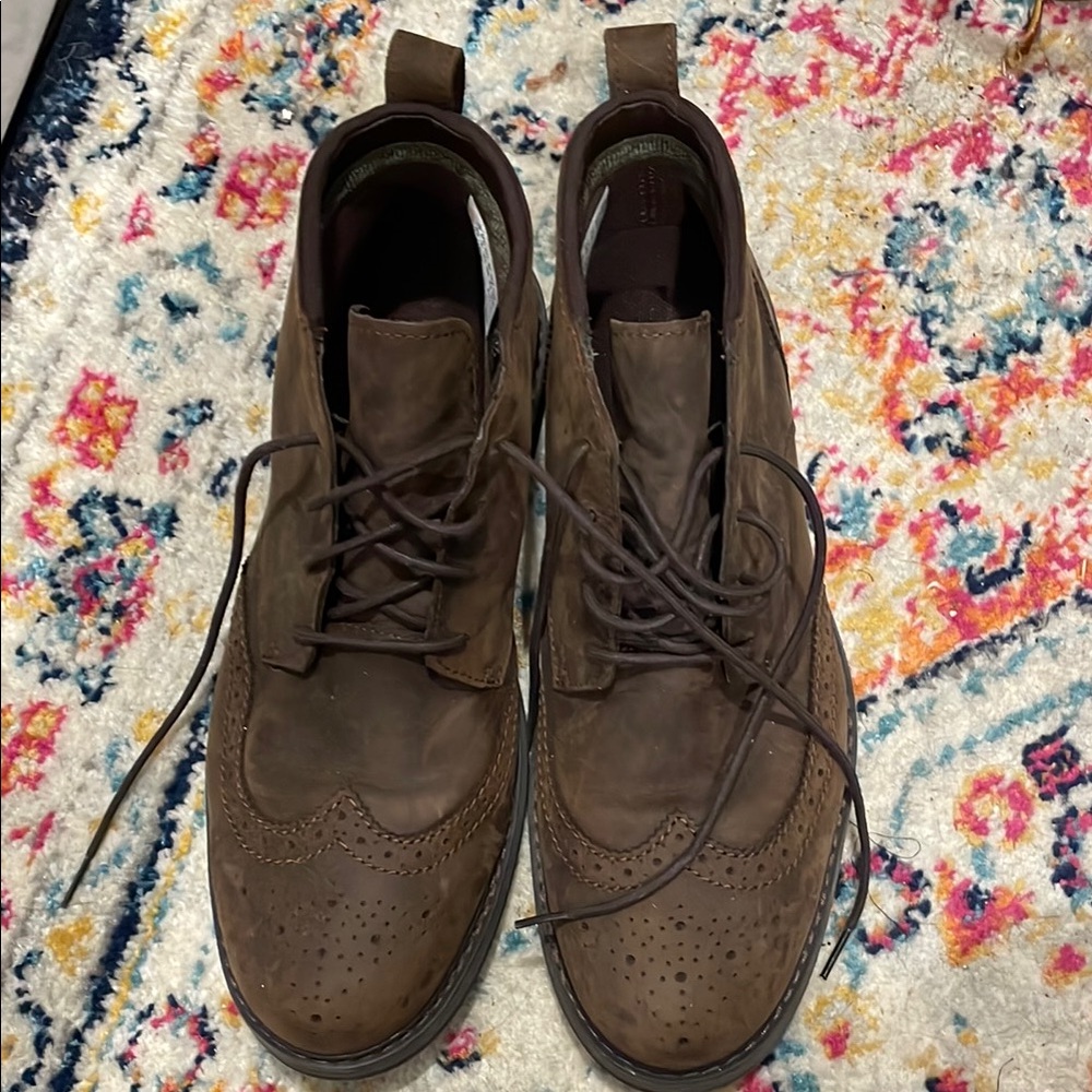 Brown Chukka Boots with Lace-Up Closure and Suede Material